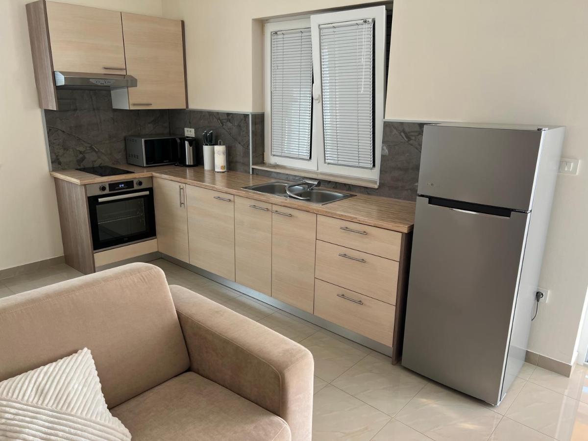 Apartmani Nina I Niko Ugljan Szoba fotó