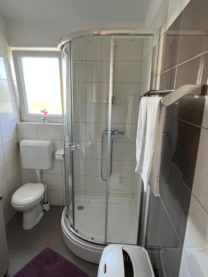 Apartmani Nina I Niko Ugljan Szoba fotó