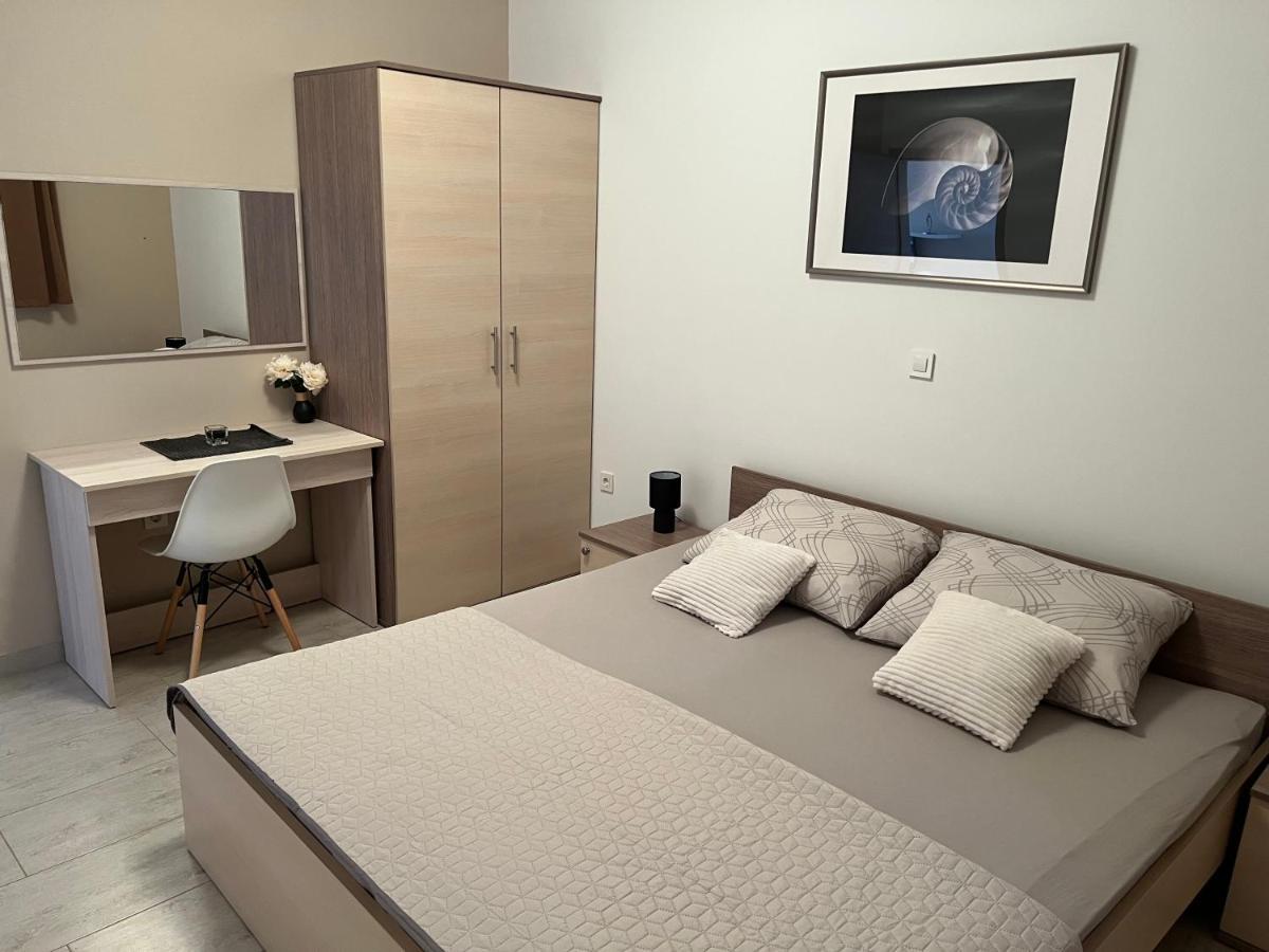 Apartmani Nina I Niko Ugljan Szoba fotó