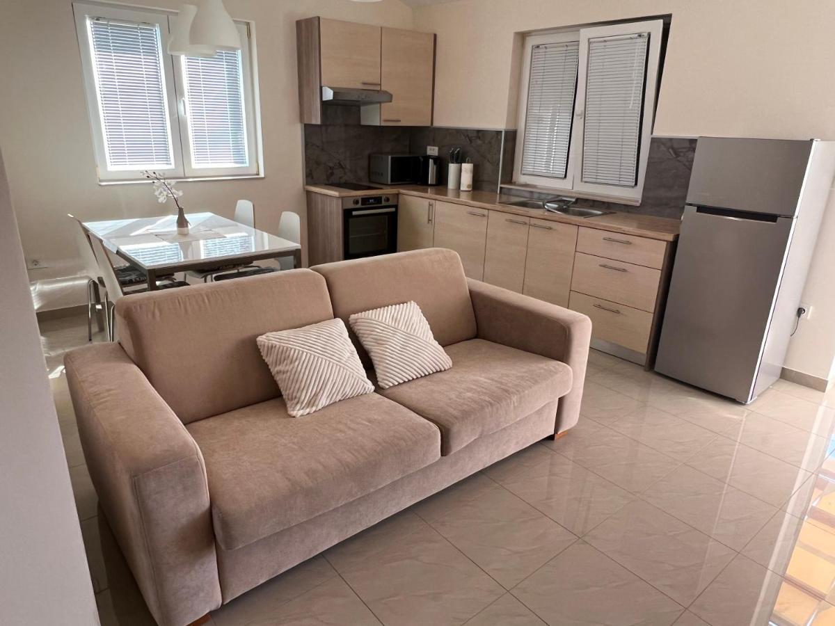 Apartmani Nina I Niko Ugljan Szoba fotó