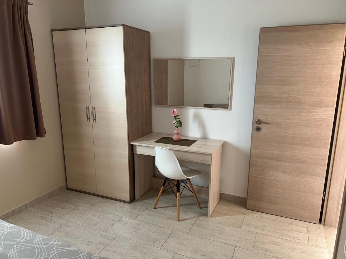 Apartmani Nina I Niko Ugljan Szoba fotó