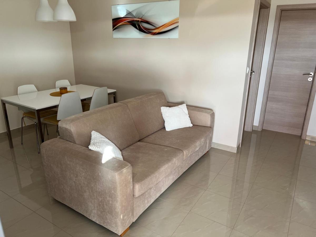 Apartmani Nina I Niko Ugljan Szoba fotó